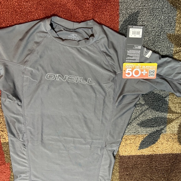 O'Neill Charcoal UV Protection Top - Picture 7 of 10